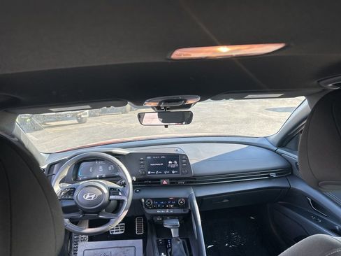 New 2025 Hyundai Elantra Sport FWD image 24