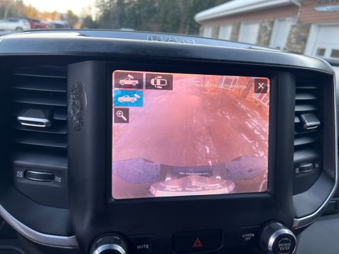 Used 2019 RAM 2500 Big Horn image 16