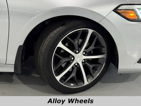 Used 2023 Honda Civic Touring image 14