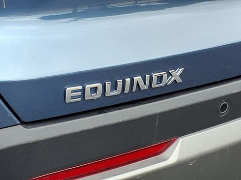 Used 2026 Chevrolet Equinox LT FWD image 10