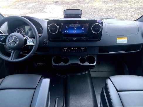 New 2025 Mercedes-Benz Sprinter 2500 image 16
