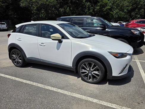Used 2017 MAZDA CX-3 Touring FWD image 1