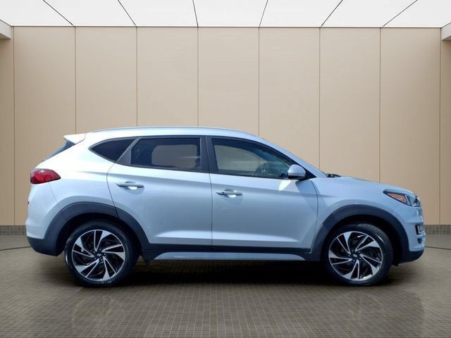 Used 2019 Hyundai Tucson Sport w/ Cargo Package AWD/4WD image 5