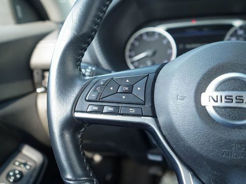 Used 2022 Nissan Sentra SV image 28