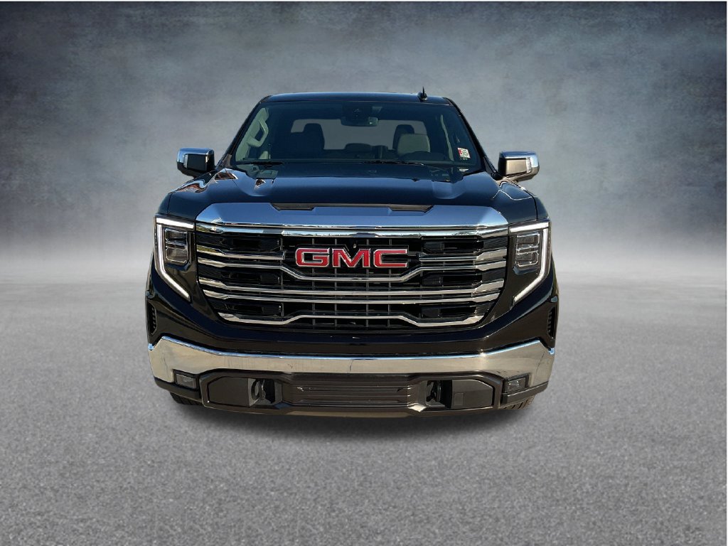Used 2025 GMC Sierra 1500 SLT AWD/4WD image 2
