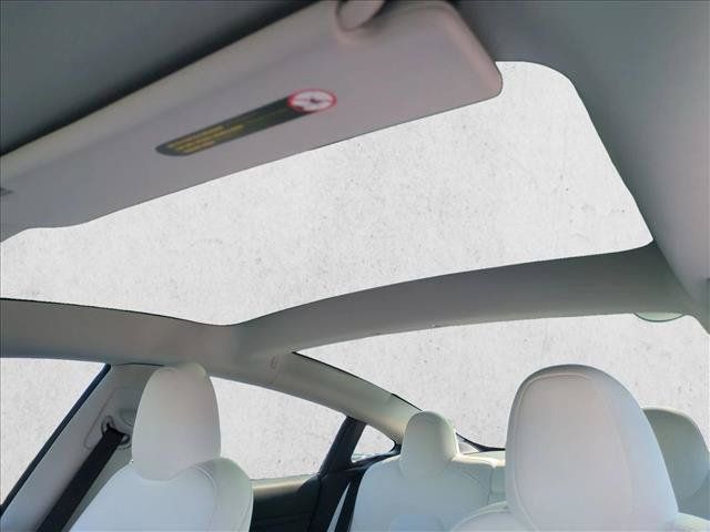 Used 2023 Tesla Model 3 Standard Range RWD image 16