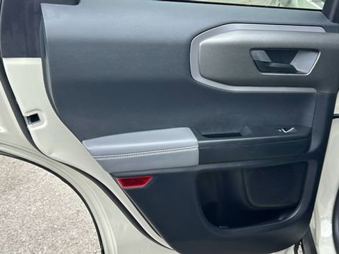 Used 2025 Ford Bronco Sport Badlands image 14