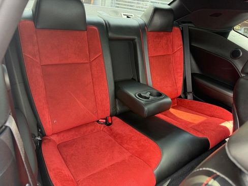 Used 2020 Dodge Challenger R/T Scat Pack RWD image 11