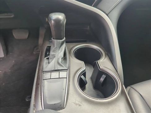 Used 2023 Toyota Camry SE w/ Convenience Package FWD image 16