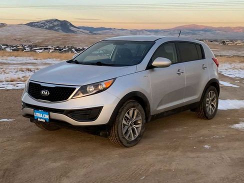 Used 2016 Kia Sportage LX image 4