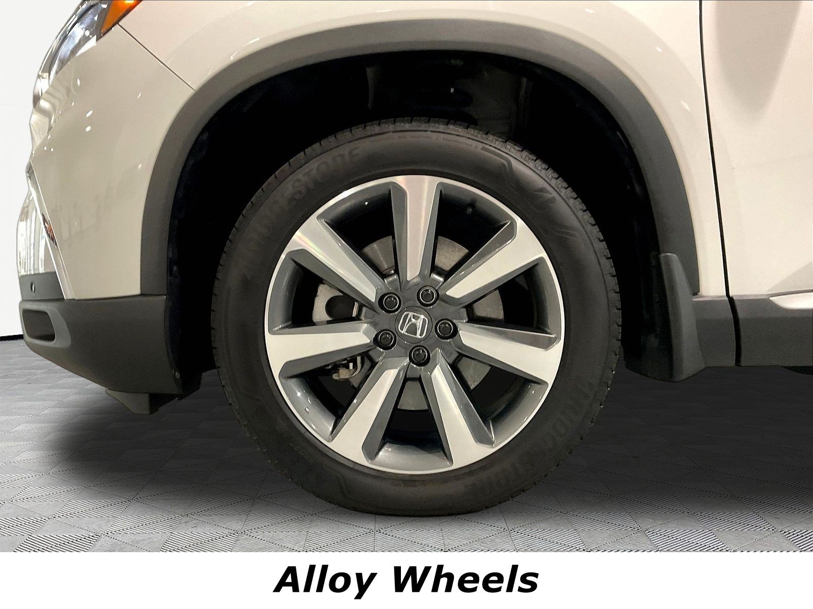 Used 2025 Honda Pilot Elite image 35
