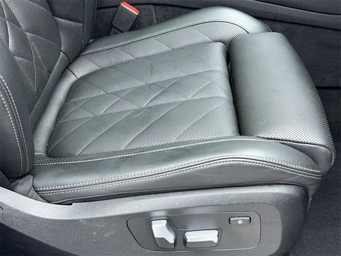 Used 2023 BMW X5 xDrive40i w/ M Sport Package image 47