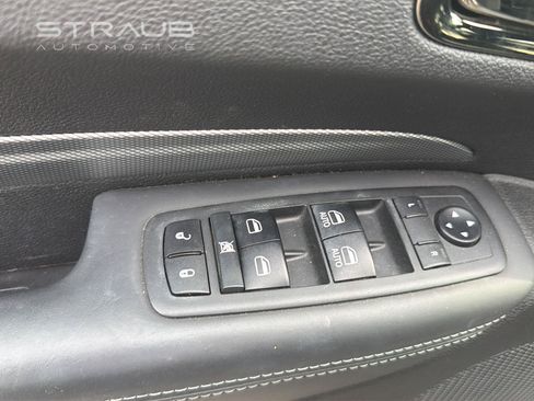 Used 2019 Dodge Durango R/T w/ Blacktop Package AWD/4WD image 19