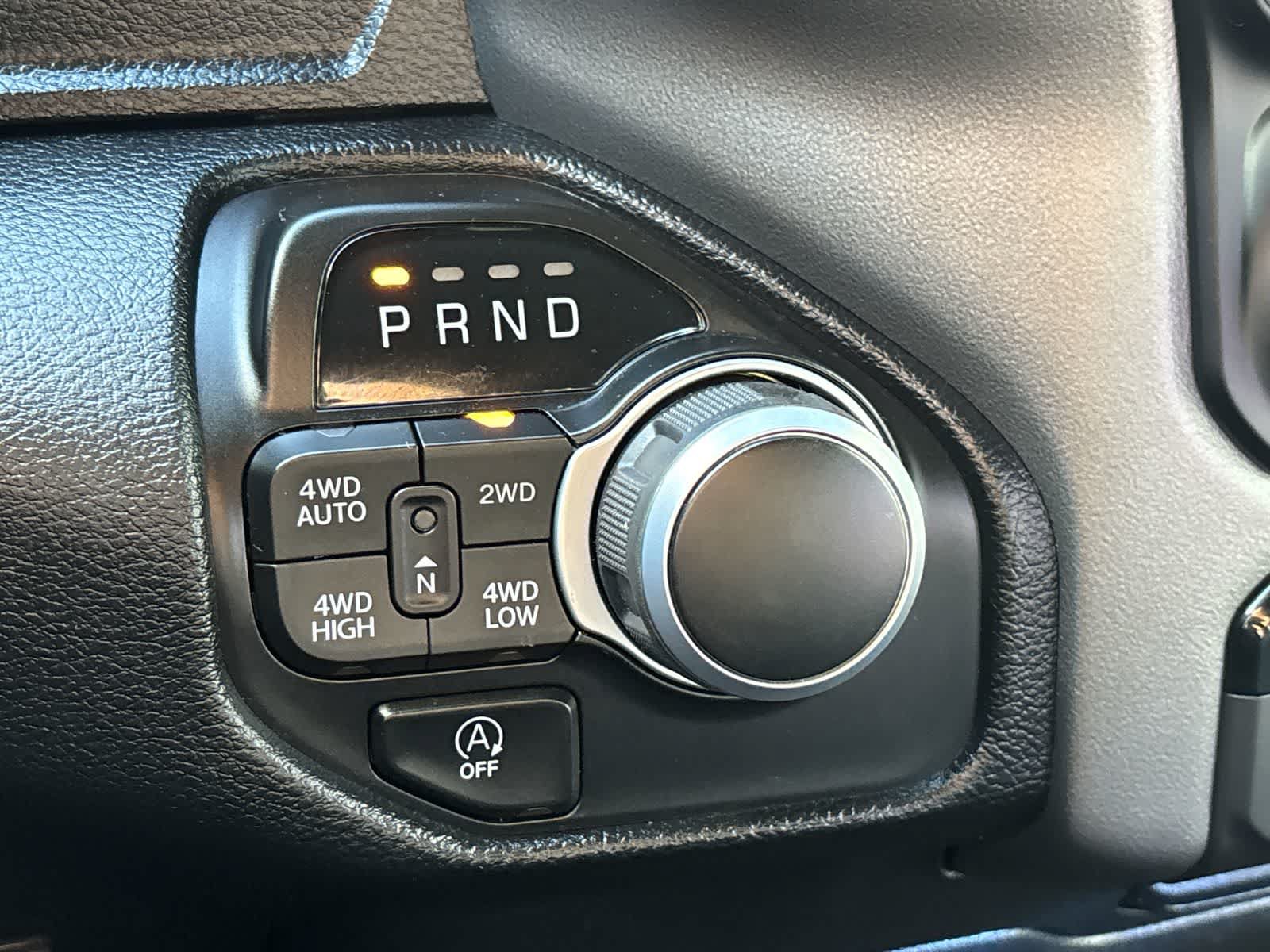 Used 2022 RAM 1500 Big Horn AWD/4WD image 18