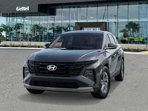 Used 2026 Hyundai Tucson SE FWD image 6