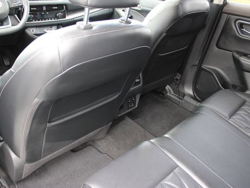 Used 2022 Nissan Rogue Platinum w/ Head-Up Display Package image 46