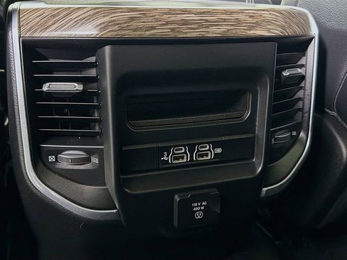 Used 2020 RAM 1500 Laramie image 27