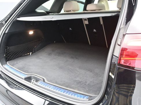 Used 2024 Mercedes-Benz GLC 300 4MATIC image 14