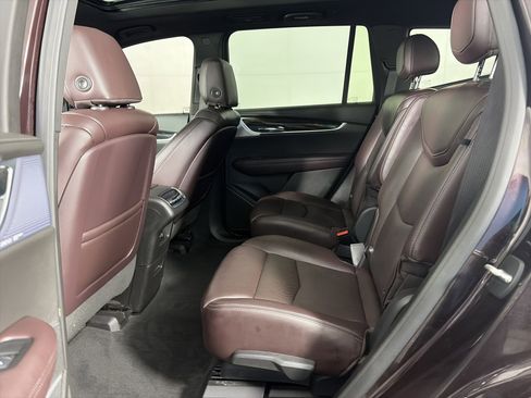 Used 2020 Cadillac XT6 Premium Luxury image 11