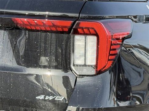 New 2026 Ford Explorer Active w/ Active Comfort Package image 7