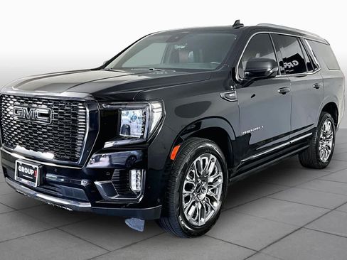 Used 2023 GMC Yukon Denali Ultimate AWD/4WD image 2