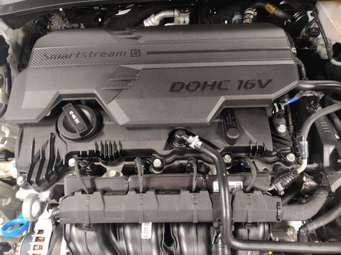 Used 2025 Hyundai Elantra Sport FWD image 30