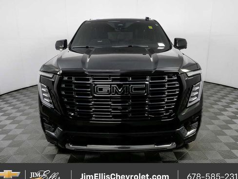 Certified 2025 GMC Yukon XL Denali Ultimate AWD/4WD image 38