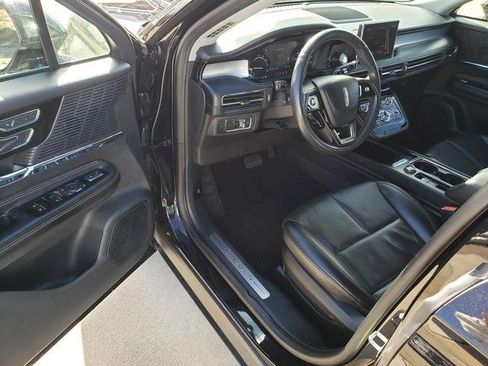 Used 2022 Lincoln Corsair AWD w/ Premium Package image 13