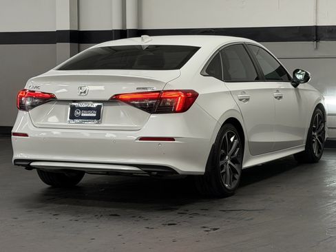 Used 2024 Honda Civic Touring image 11