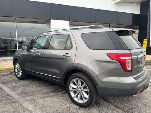 Used 2014 Ford Explorer Limited w/ Equipment Group 301A AWD/4WD image 8
