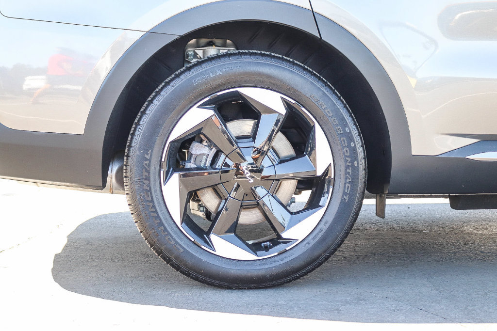 Certified 2026 Kia Sorento EX w/ EX Premium Package AWD/4WD image 11