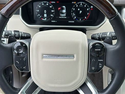 Used 2022 Land Rover Range Rover Westminster Edition image 12