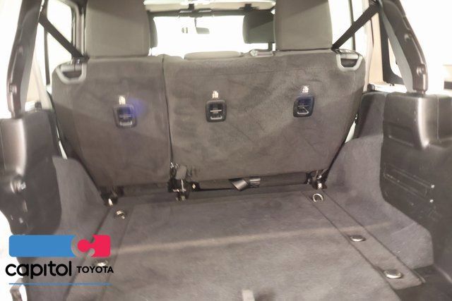 Used 2018 Jeep Wrangler Unlimited Sport S AWD/4WD image 27