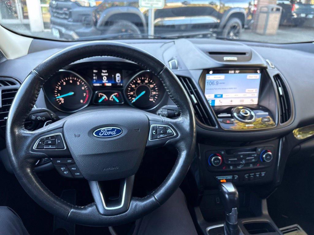 Used 2017 Ford Escape Titanium w/ Canadian Touring Package AWD/4WD image 28