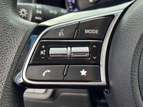 Used 2024 Kia Forte LXS image 17