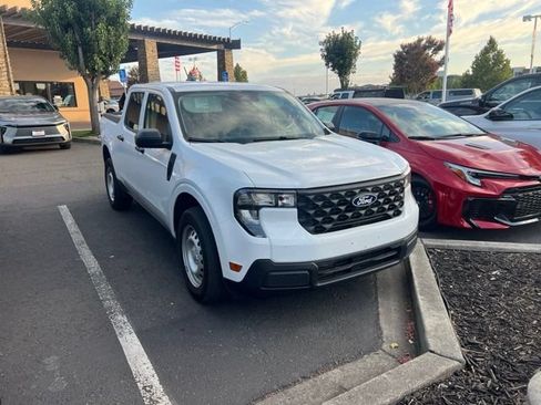 Used 2025 Ford Maverick XL FWD image 20