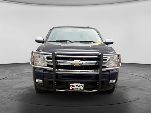 Used 2009 Chevrolet Silverado 1500 LTZ w/ Safety Package AWD/4WD image 2
