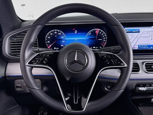 Certified 2025 Mercedes-Benz GLE 450e 4MATIC image 19