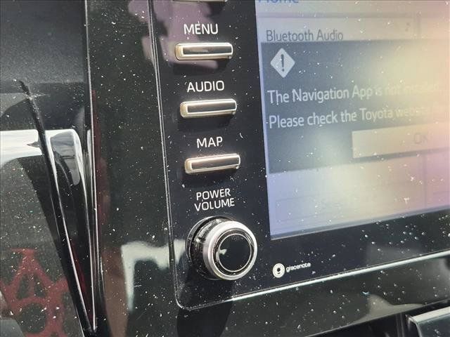 Used 2021 Toyota Camry LE w/ Convenience Package FWD image 12