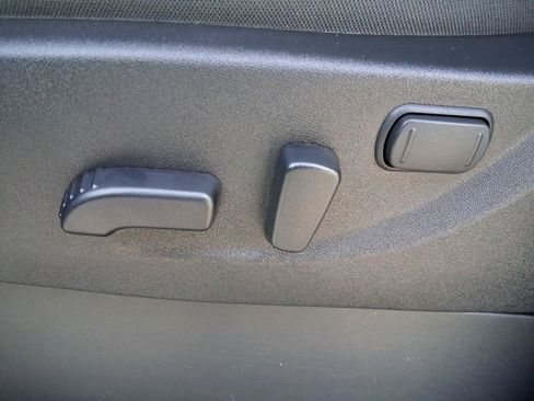 New 2026 Nissan Frontier SV image 24