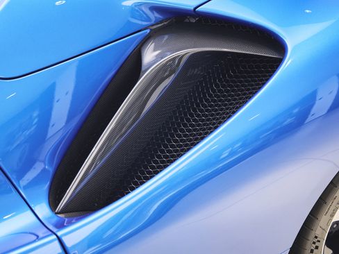 Used 2023 Ferrari SF90 Spider image 64