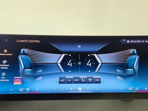 Used 2024 BMW iX xDrive50 w/ Premium Package image 47