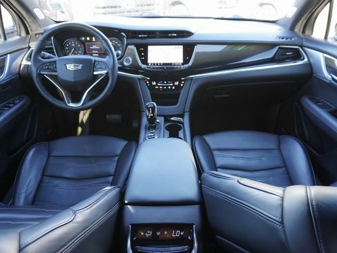 Used 2020 Cadillac XT6 Premium Luxury w/ Platinum Package image 18