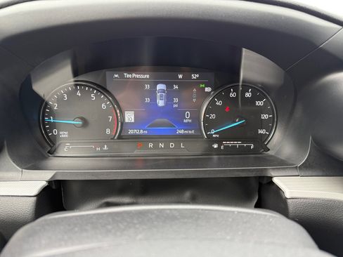 Used 2022 Ford Explorer XLT w/ Equipment Group 202A image 11