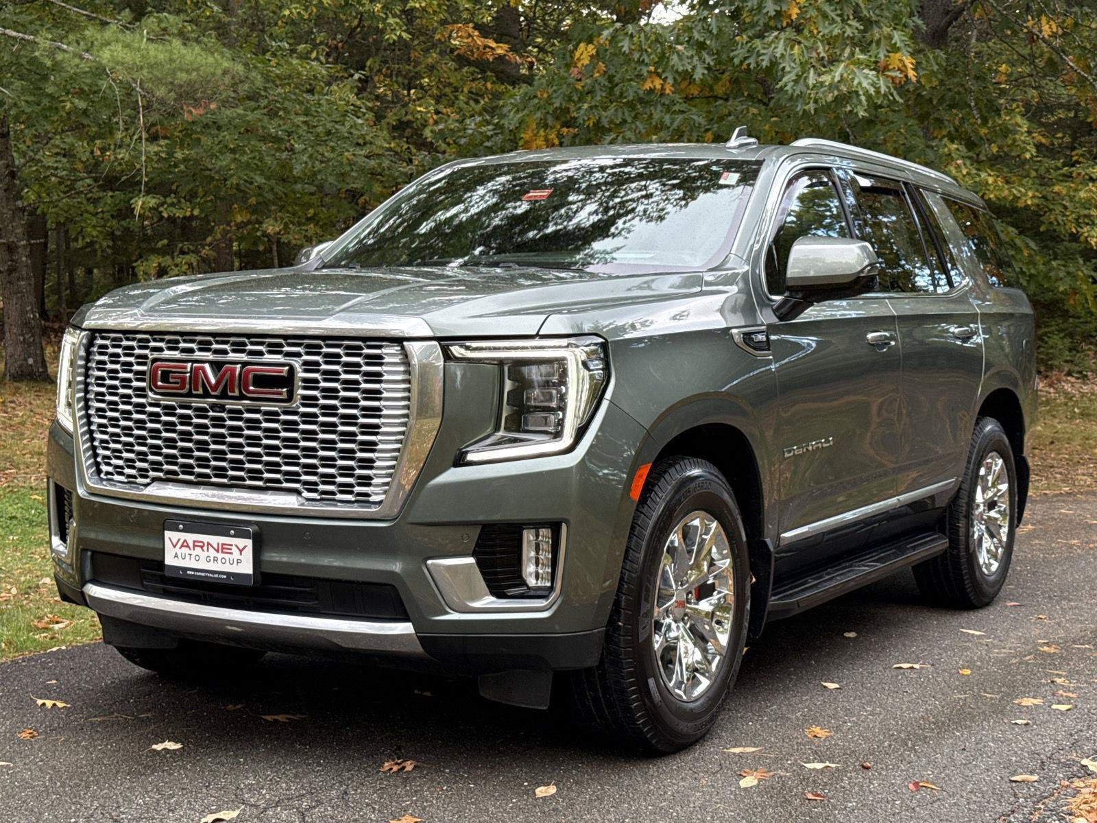 Used 2023 GMC Yukon Denali AWD/4WD image 3
