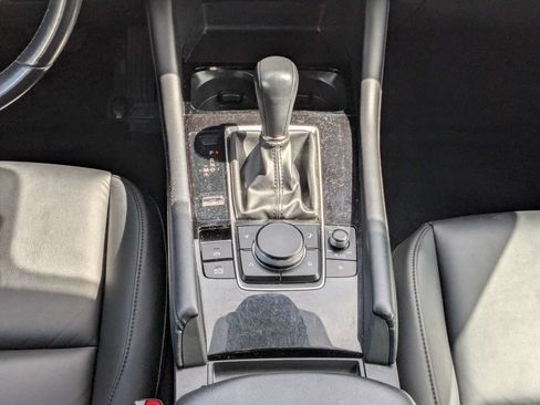 Used 2024 MAZDA MAZDA3 s FWD image 18