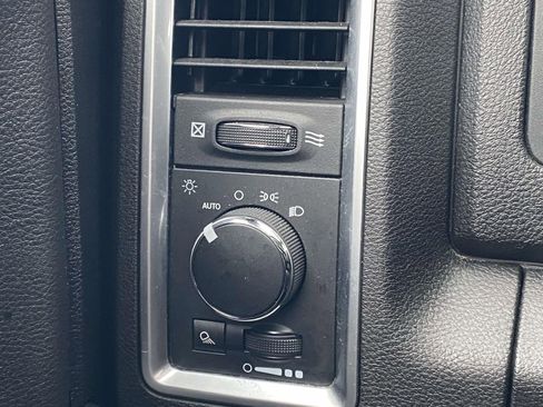 Used 2024 RAM 1500 Classic Warlock image 27