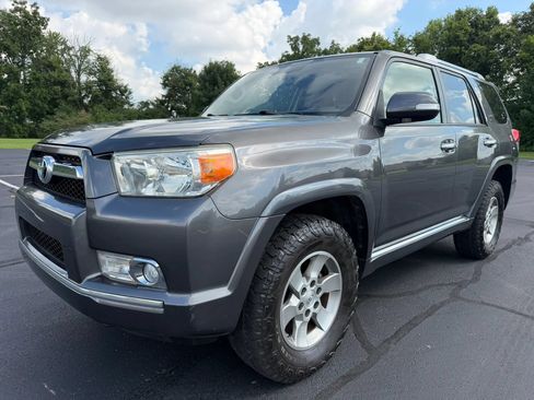 Used 2012 Toyota 4Runner SR5 w/ Convenience Pkg AWD/4WD image 1