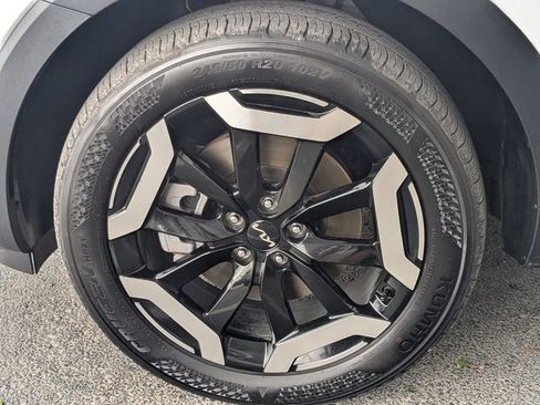 Used 2025 Kia Telluride S image 28