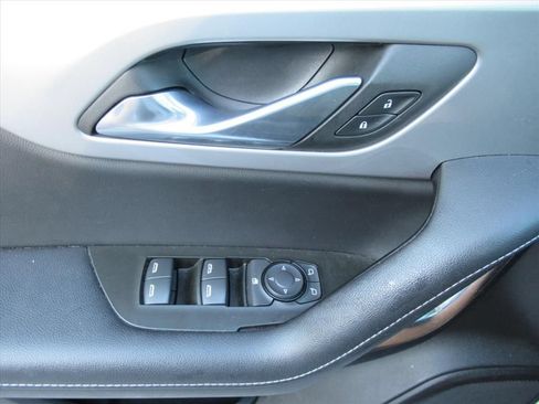 Used 2024 Chevrolet Blazer LT w/ Midnight/Sport Edition FWD image 19